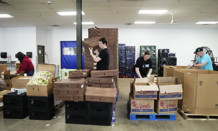 Plus de 770 000 enfants ne reçoivent plus de prestations SNAP après que Trump ait modifié le programme alimentaire fédéral