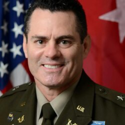 Le principal conseiller juridique des chefs d&rsquo;état-major démissionne près d&rsquo;un an avant la fin de son mandat