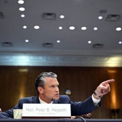 Les déclarations contradictoires et les évasions de Hegseth épuisent la patience et le soutien des législateurs