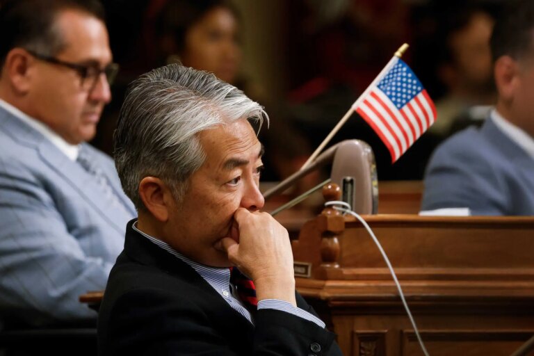 Pour la deuxième fois, les législateurs n&rsquo;ont pas réussi à corriger le système d&rsquo;avertissement californien en cas de mauvaise conduite des enseignants