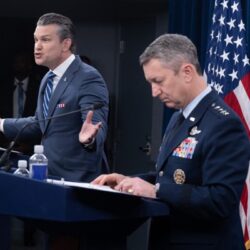 Des officiers supérieurs ont conseillé à Hegseth de maintenir le programme de protection des civils. Il l&rsquo;a supprimé quand même