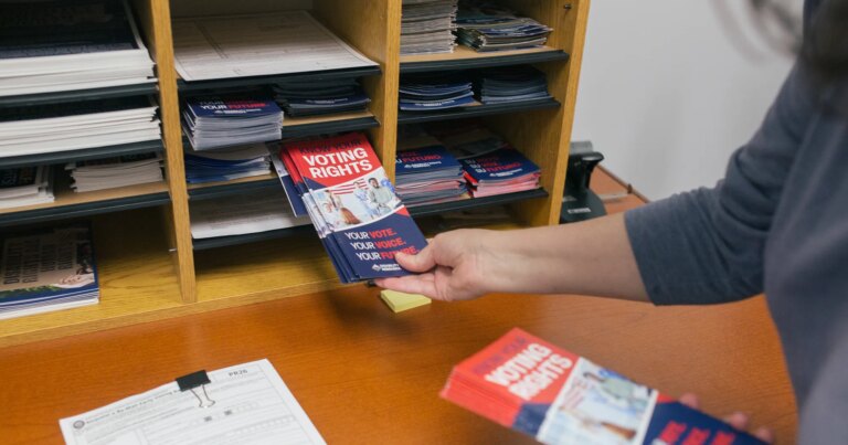 « Une prise de pouvoir massive » : la proposition de la Maison Blanche menace le financement qui aide les Américains handicapés à voter