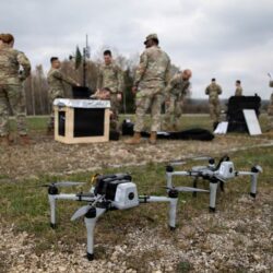 L&rsquo;armée attribue plus de 4 milliards de dollars de contrats de contre-drones, mettant ainsi à l&rsquo;épreuve le nouveau marché des drones du Pentagone