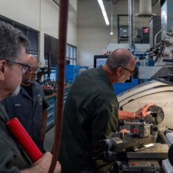 Les États-Unis pourraient manquer d&rsquo;ingénieurs pour reconstruire leurs ressources spatiales lors d&rsquo;une guerre future : RAND