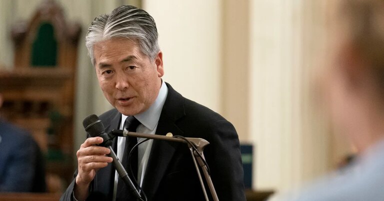 Les législateurs californiens adoptent un projet de loi visant à punir les administrateurs qui ne contrôlent pas les enseignants pour mauvaise conduite