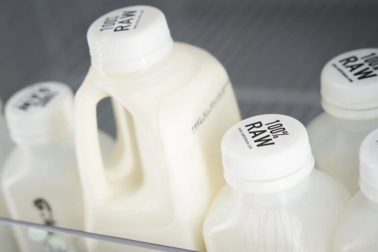 L&rsquo;Académie américaine de pédiatrie renouvelle son appel à l&rsquo;interdiction du lait cru